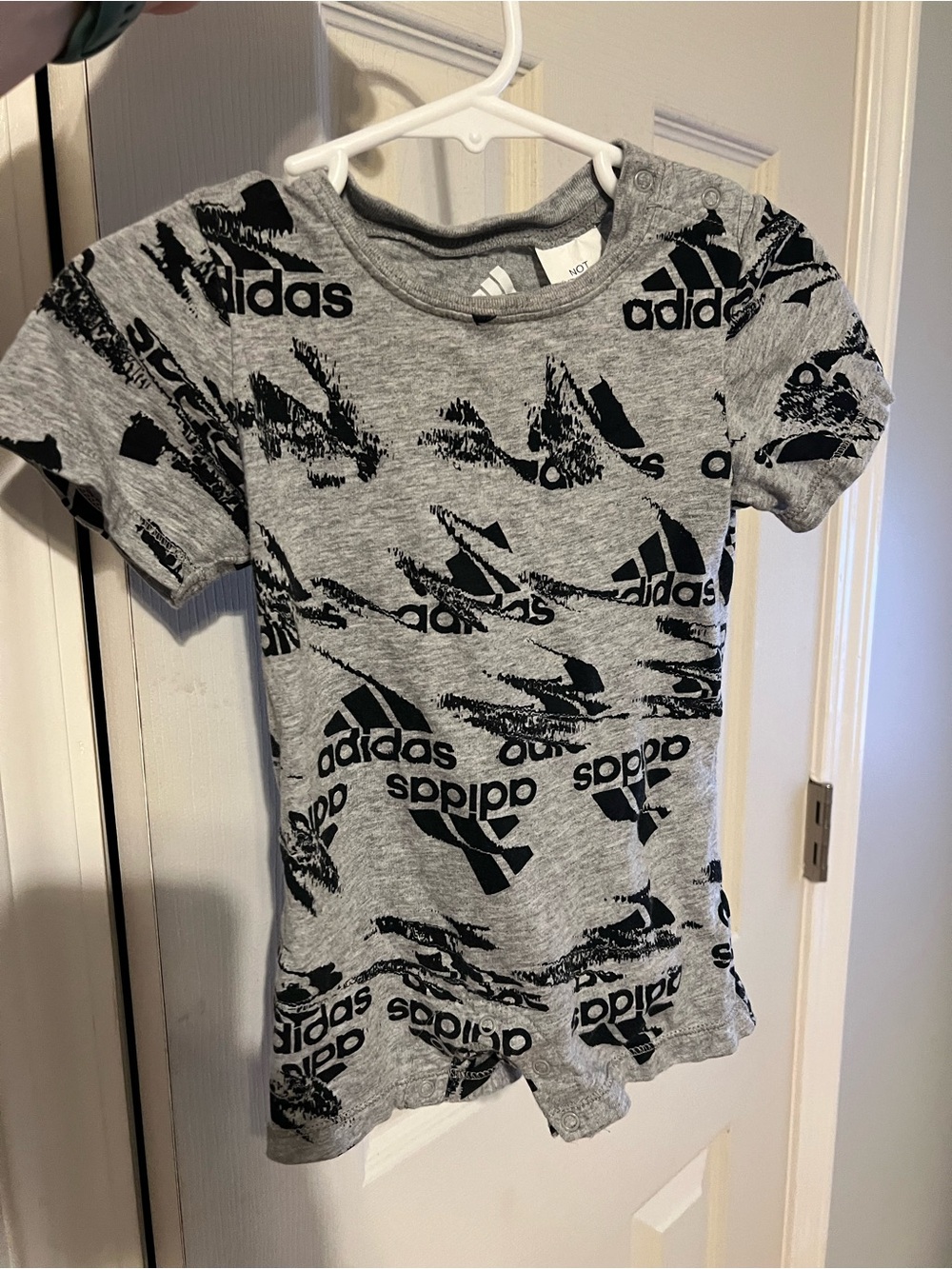 Adidas Jumper - Picture 6 of 7
